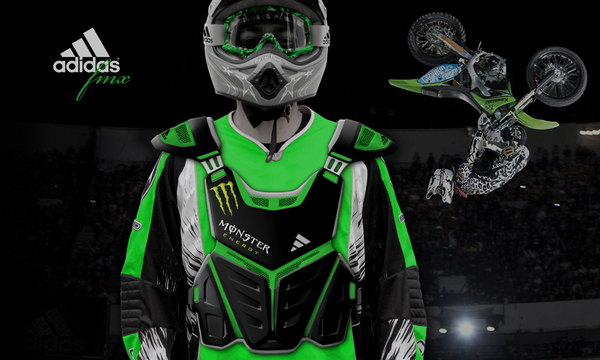 motion，outdoors，protect，protective clothing，wear，