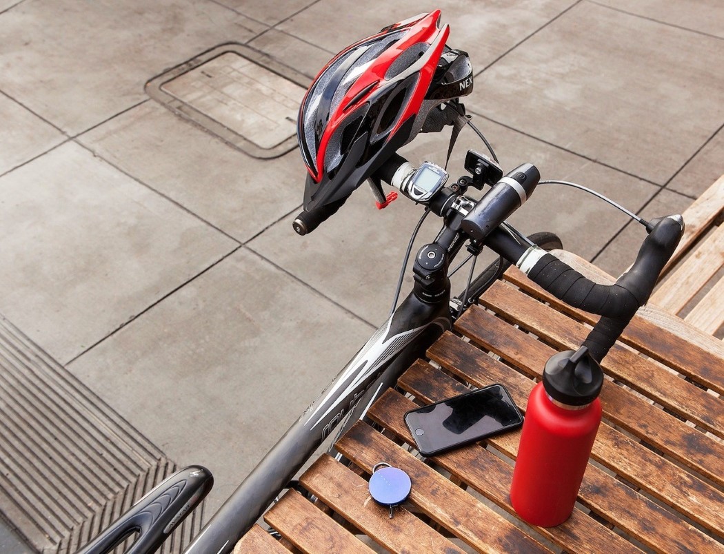 walkie-talkie，Sense of science and technology，modern，communication，Electronics，social contact，