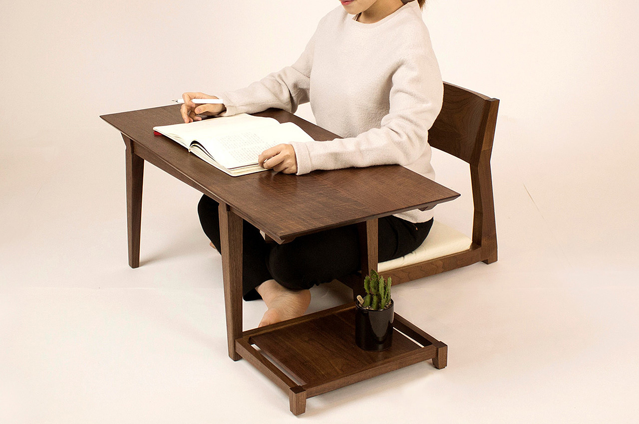 desk，Table，wooden ，