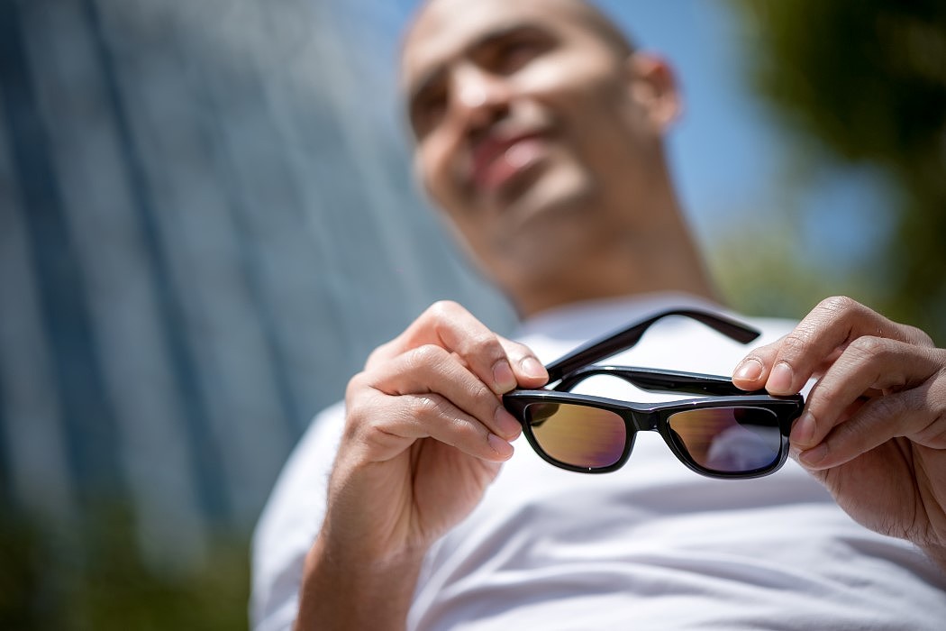 glasses，Sunglasses，intelligence，audio frequency，