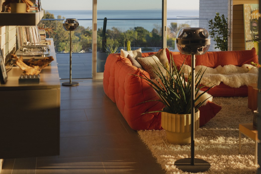 alien，Three channel，speaker，