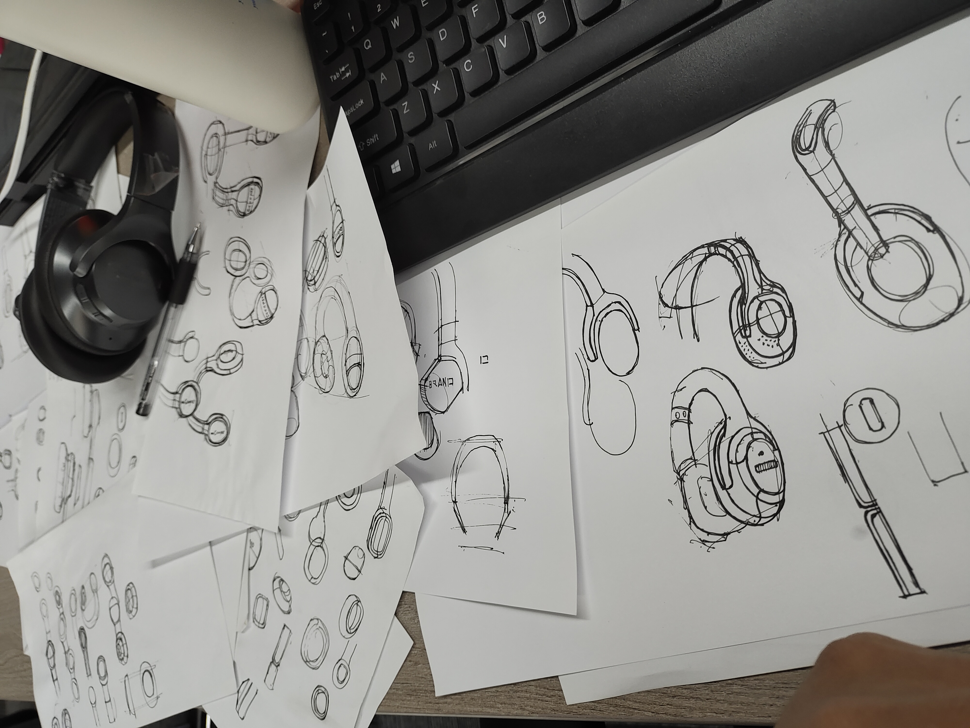 Headphones，Headphones，