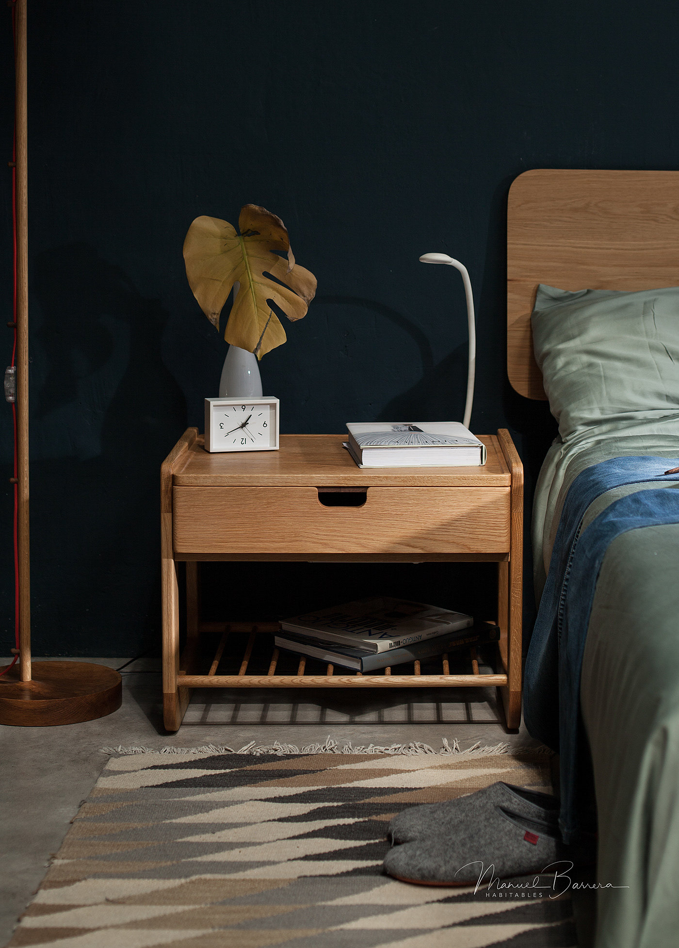 bedside cupboard，Place desk lamp，oak，