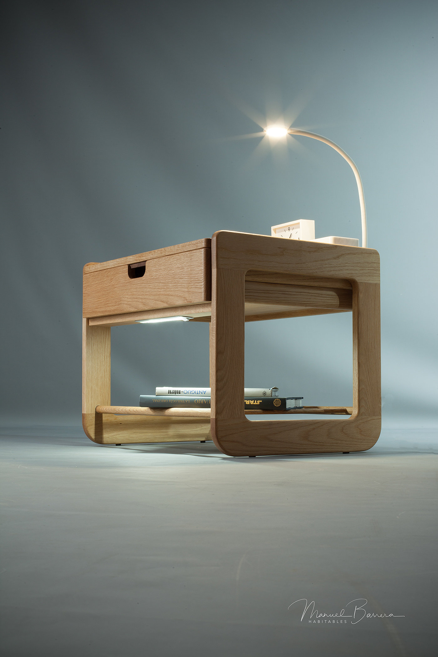 bedside cupboard，Place desk lamp，oak，