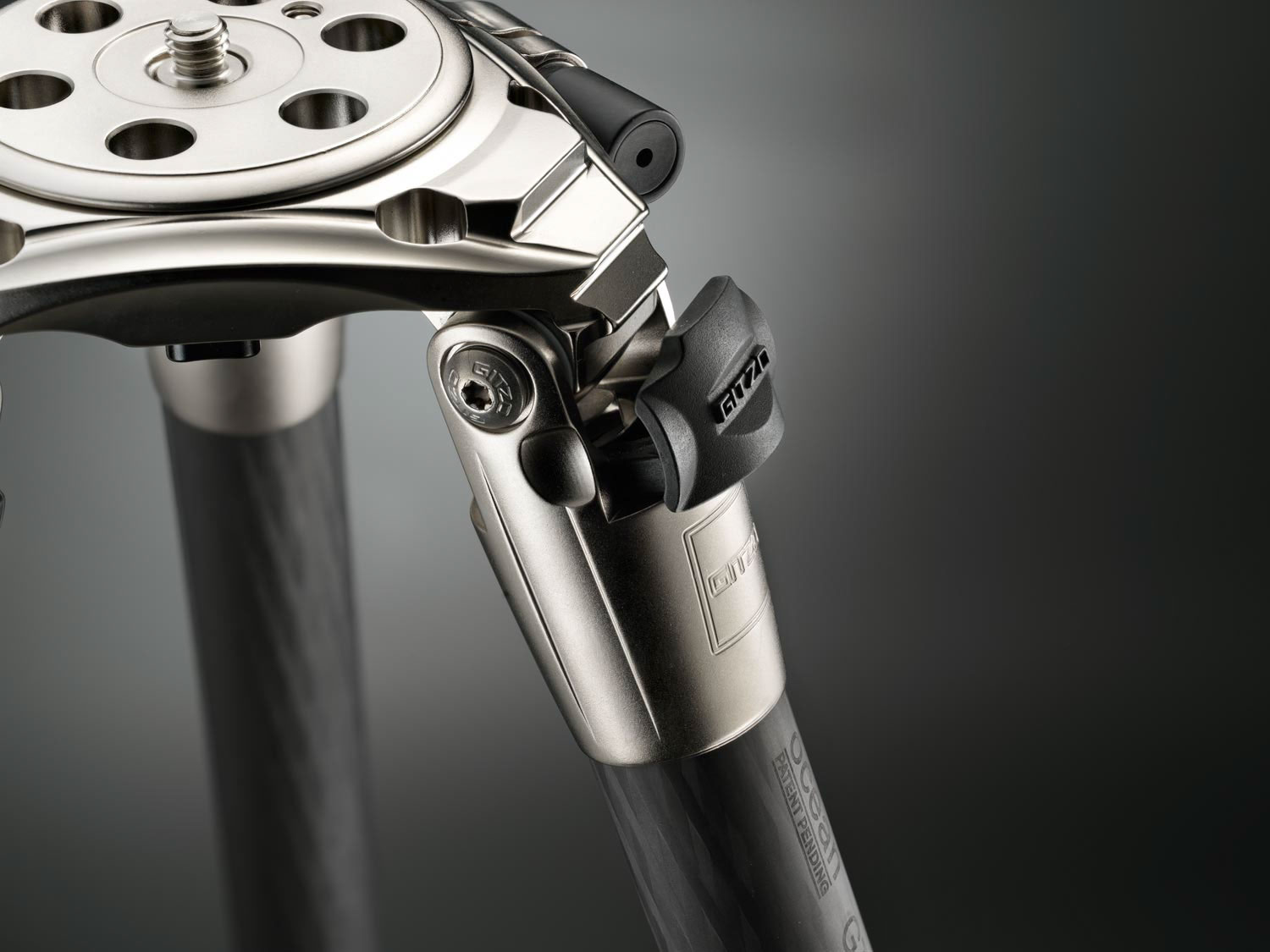 Metal material，High-tech，brand，Art tripod，esthetics，