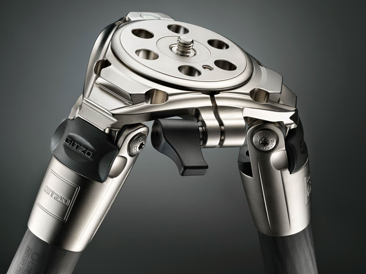 Metal material，High-tech，brand，Art tripod，esthetics，