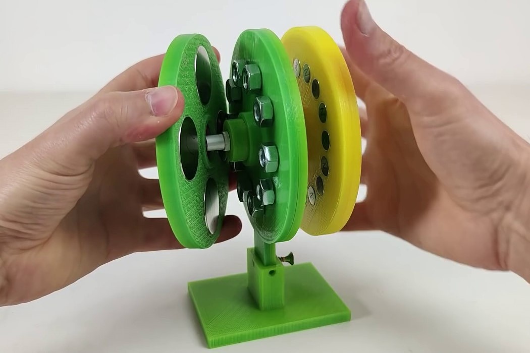 magnet，Rotating gear，Magnetic Games，