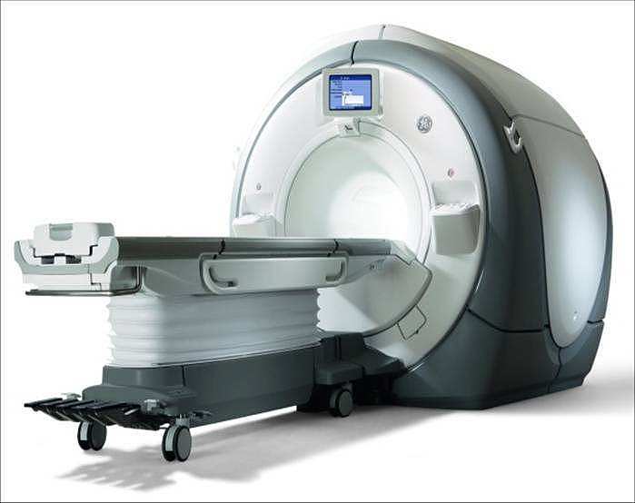 Design of nuclear magnetic resonance machine，medical apparatus and instruments，