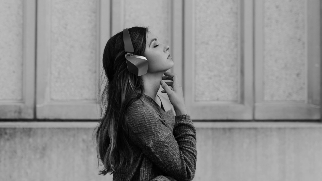 Graduation exhibition，School of design and art, China Academy of Fine Arts，headset，Fashionable and concise，Passionate yearning，