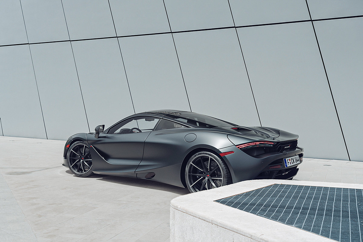 Sports car，black，mclaren，modern，