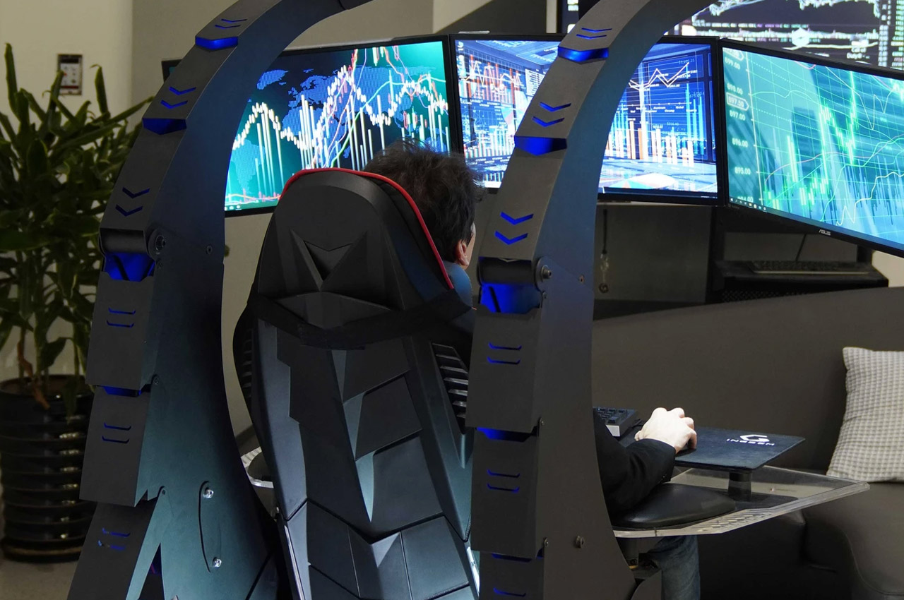 chair，workstation，speaker，comfortable，