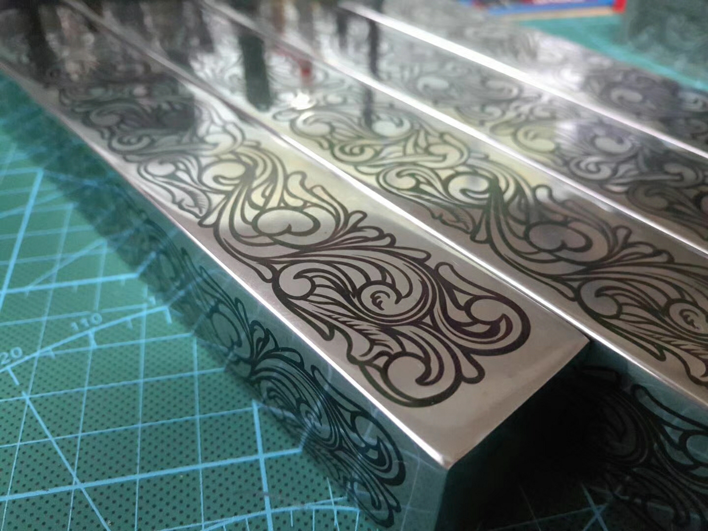 Tang Cao，PI town，Zhenchi，Paperweight，steel bar，