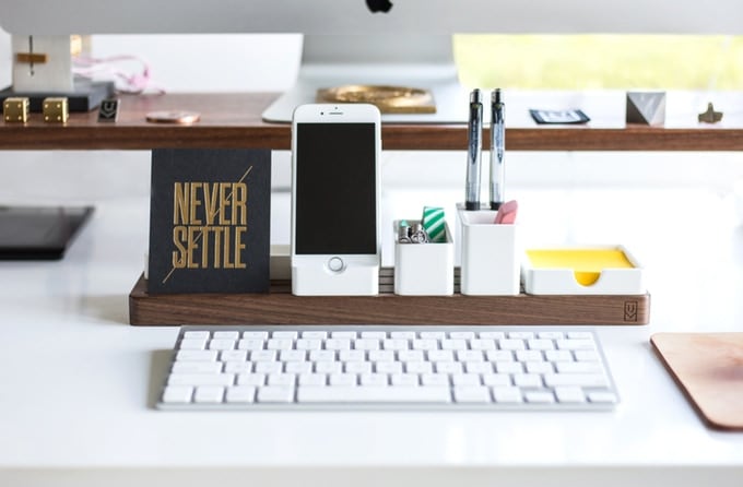 to work in an office，delicate，convenient，Receive，