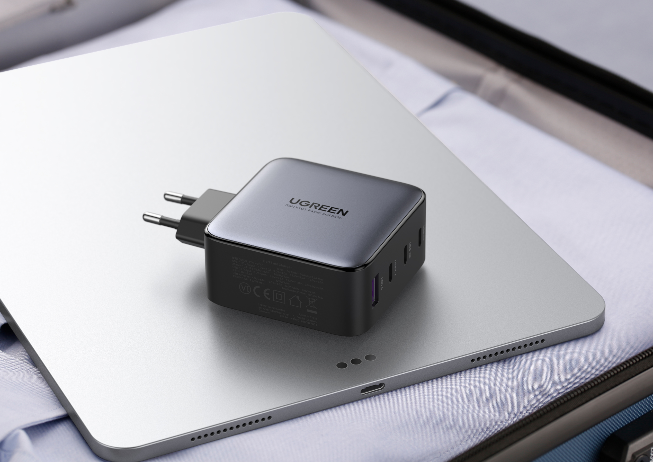 Green couplet，Product rendering，Keyshot rendering，tws，headset，