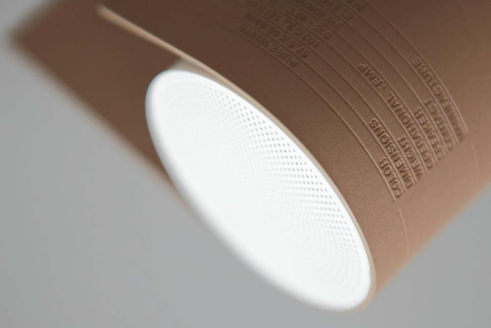 angle，tilt，Convenient storage，magnet，LED lamp，loudspeaker box，Bluetooth，