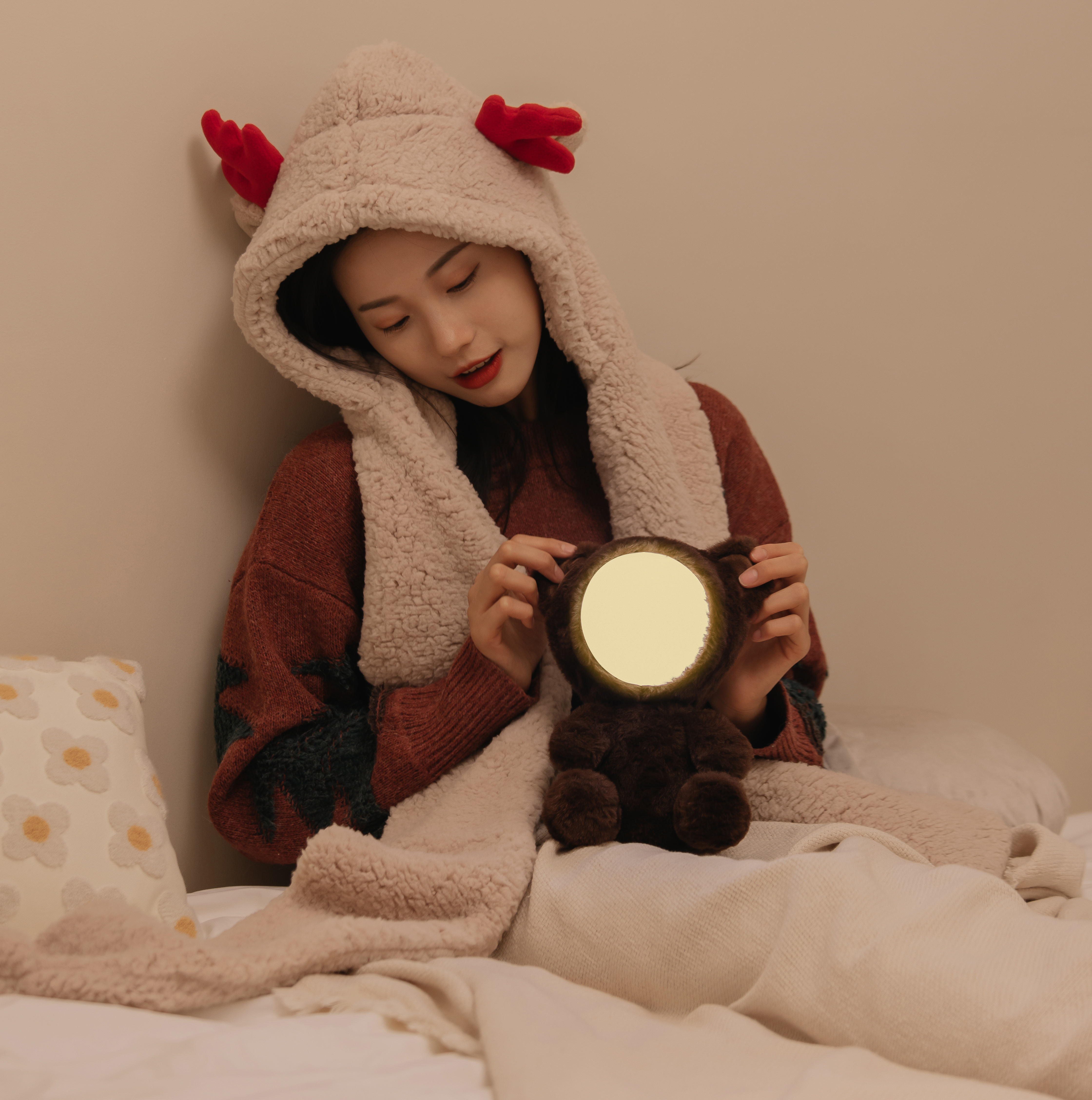 Warm cute doll, a warm Guardian!，