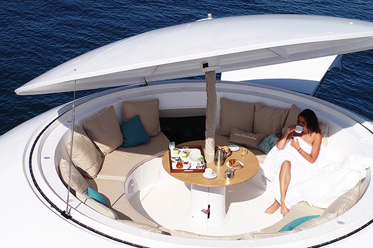 Architecture，Interior design，water dwelling，industrial design，