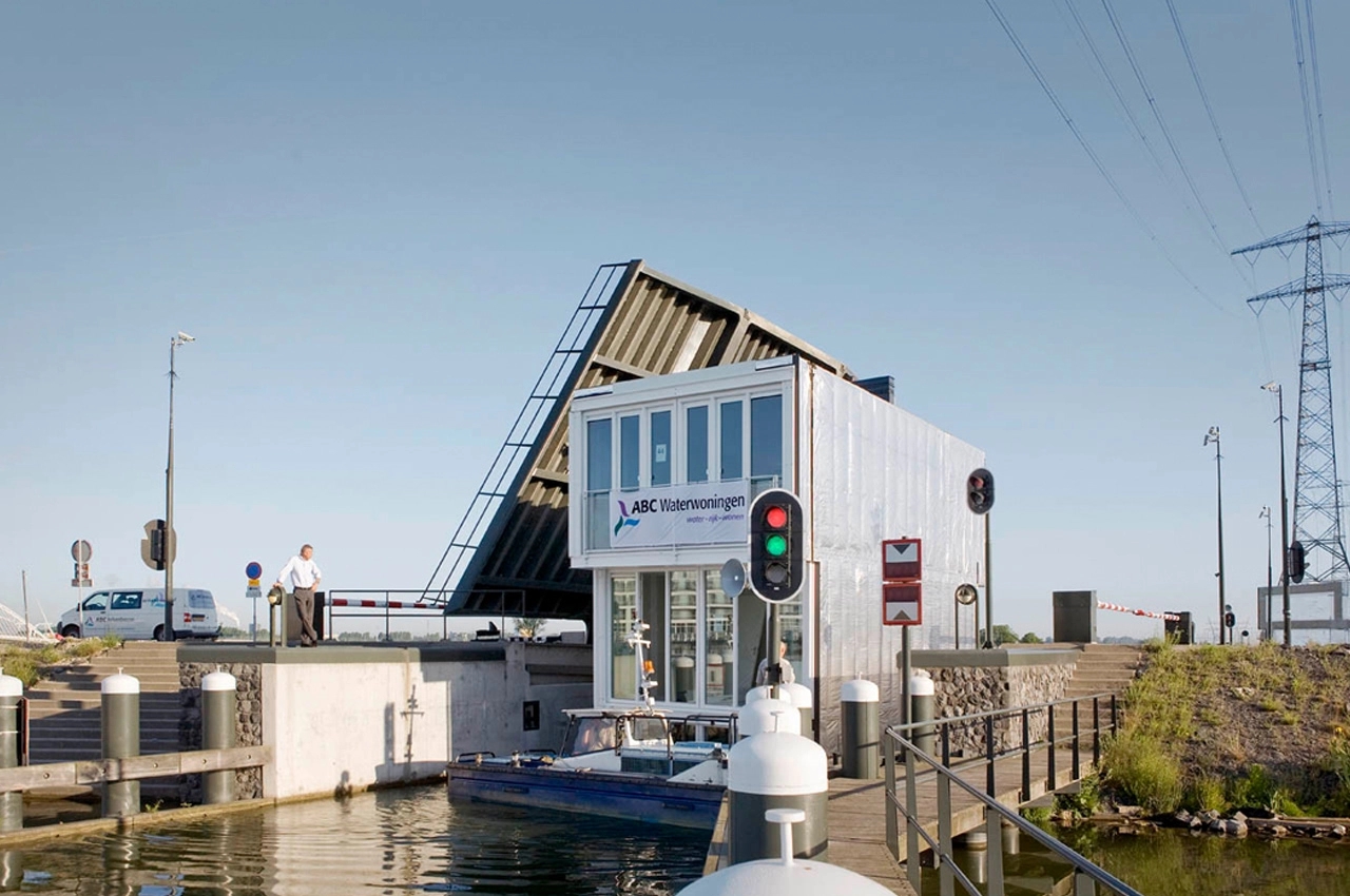 Architecture，Interior design，water dwelling，industrial design，