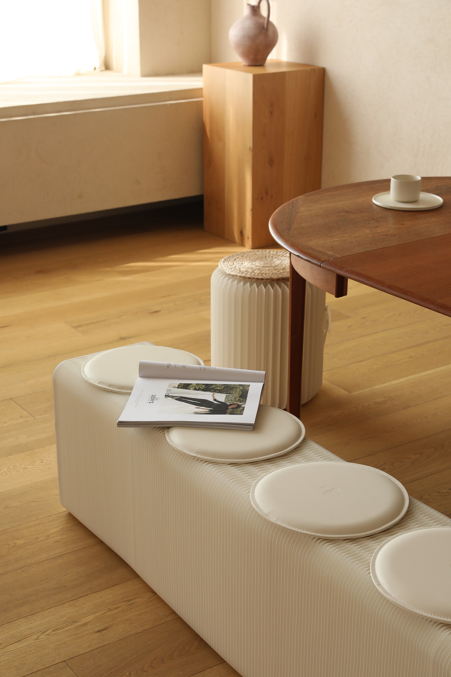 Paper stool，Organ bench，Original design，Nordic Japanese system，Creative stool，Simple and fresh，Space utility，good-looking，