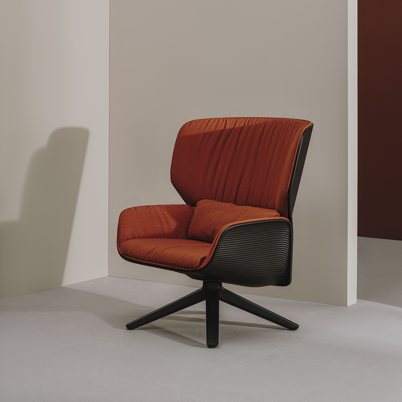 chair，furniture，stool，