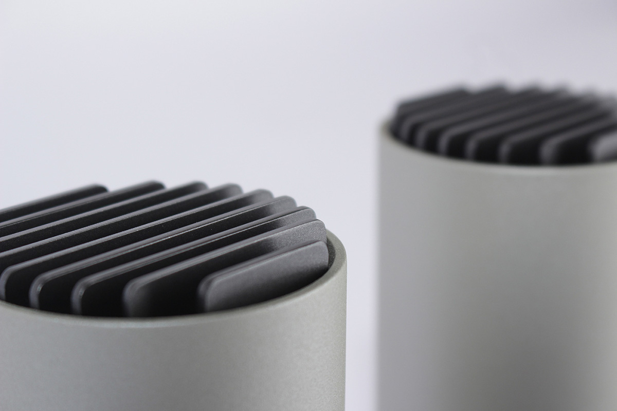 Hot air blower，motorcycle，winter，keep warm，concept，