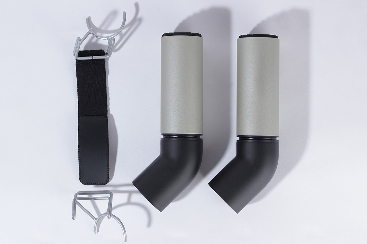 Hot air blower，motorcycle，winter，keep warm，concept，