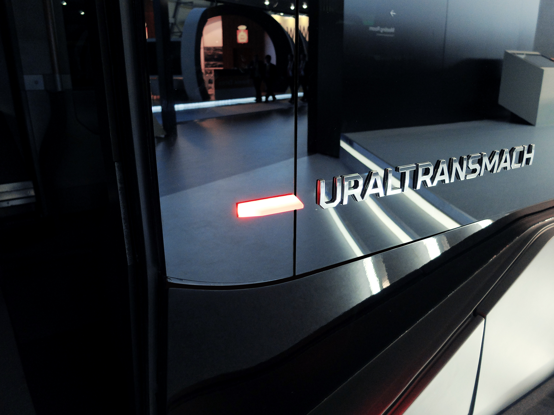 R1 tram，vehicle，Russia，Automobile design，Automotive interior，