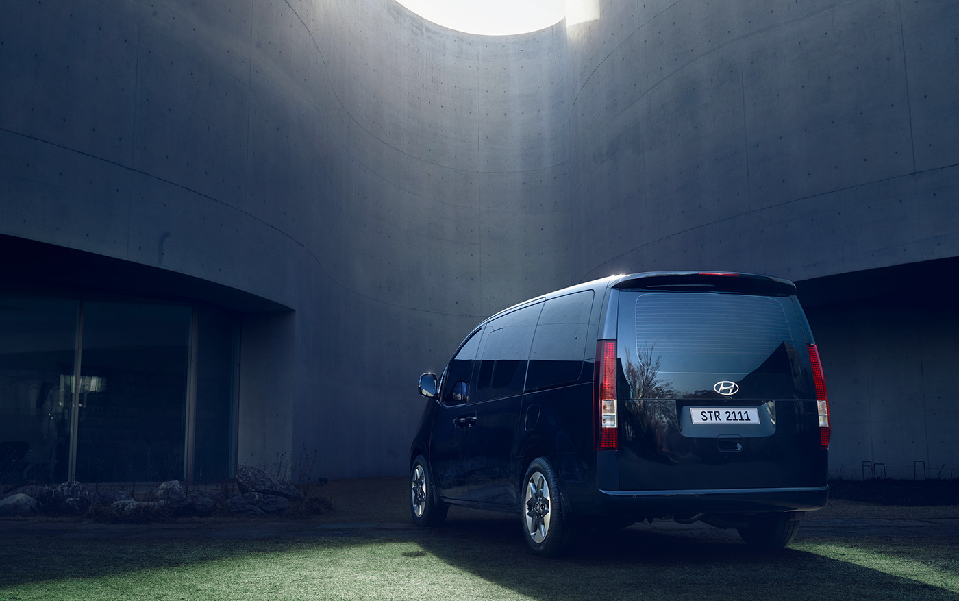 现代staria 保姆车,给您前所未有的安全感~ - 普象网