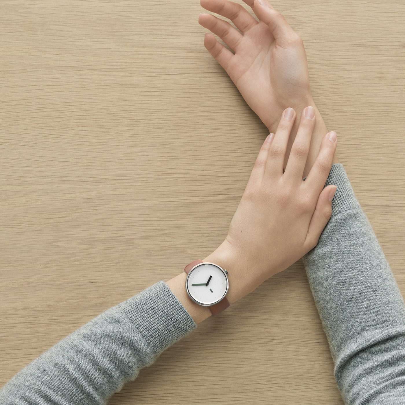 Flute，time，Wrist watch，Wristwatch，Isaac Drickhamer，