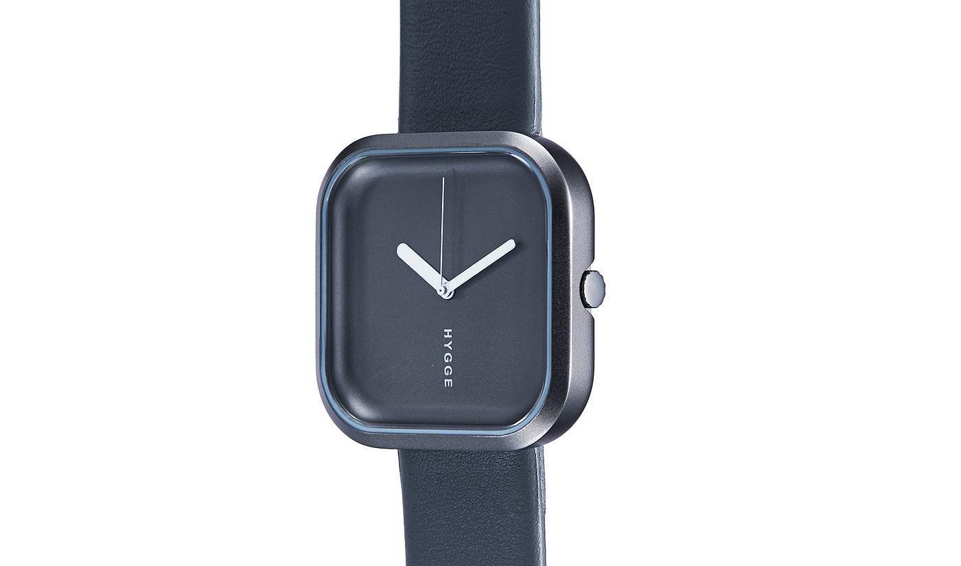 Wrist watch，female sex，orange，green，black，