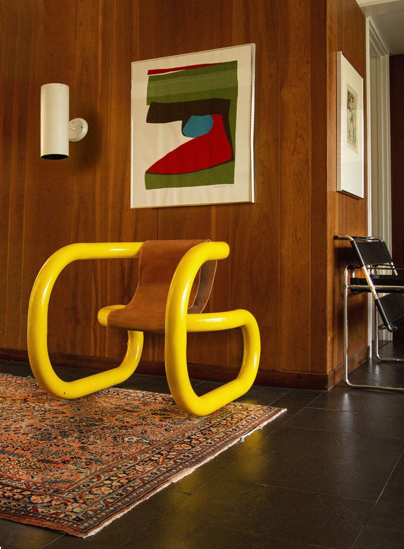 chair，yellow，one，