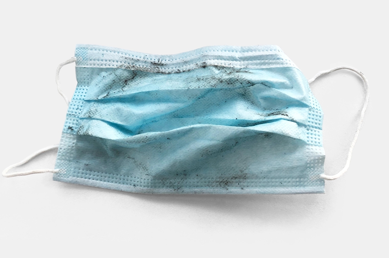 Mask，Sitting stool，disinfect，Waste utilization，