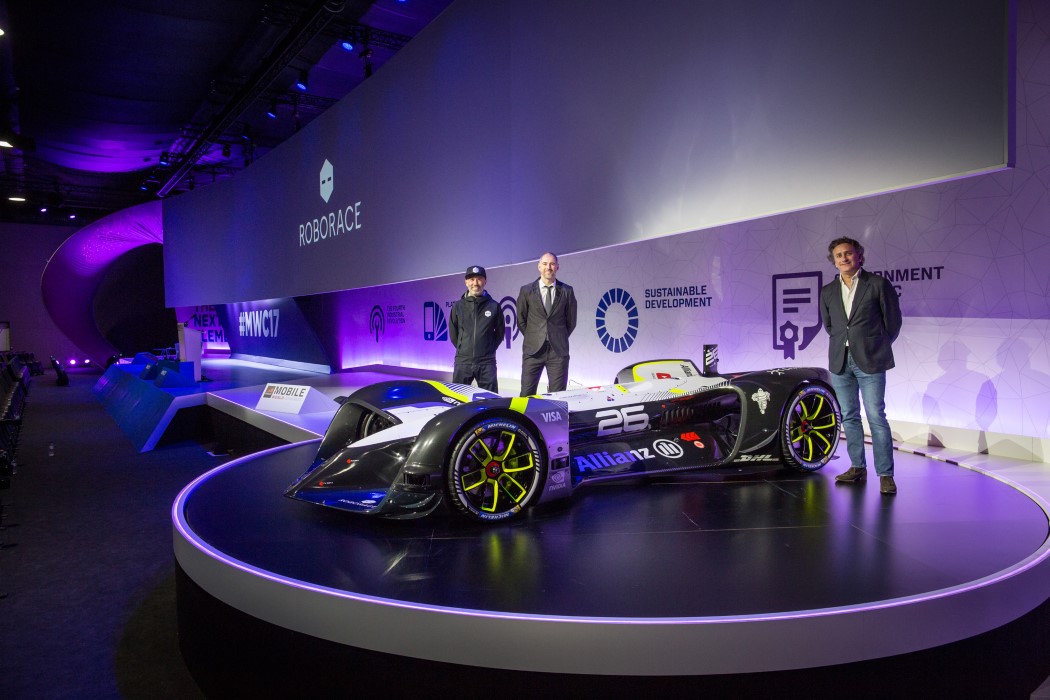 Simon Daniel，racing，Roborace，