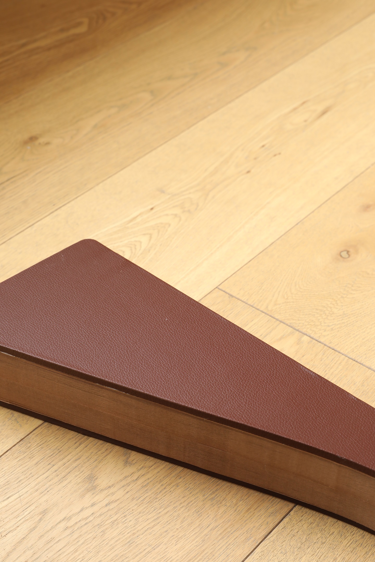 Paper home，Creative furniture，Side table，Table table，solar system，Original design，Small black skirt style，Exquisite life，