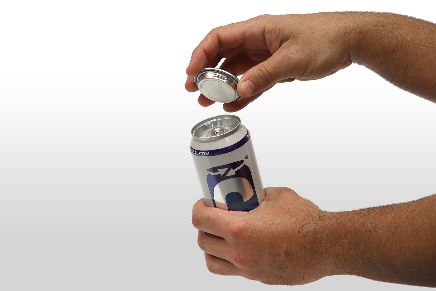 CanReseal ®，Resealable beverage can，packing design，2021 red dot product design award，