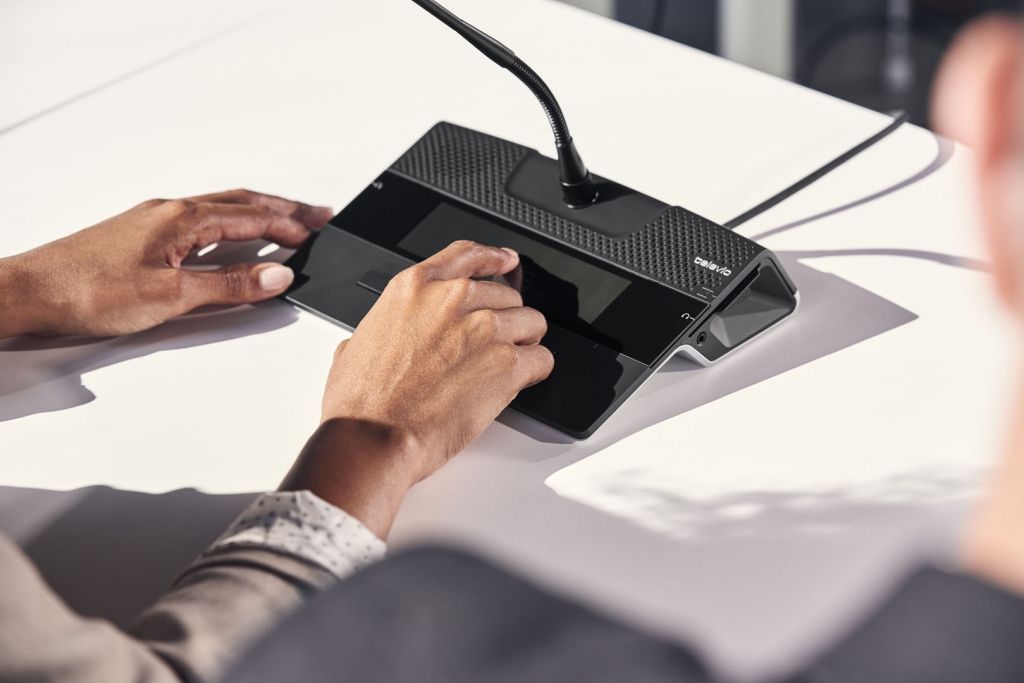 2021 red dot product design award，Confidea FLEX G4，wireless，Audio conference system，