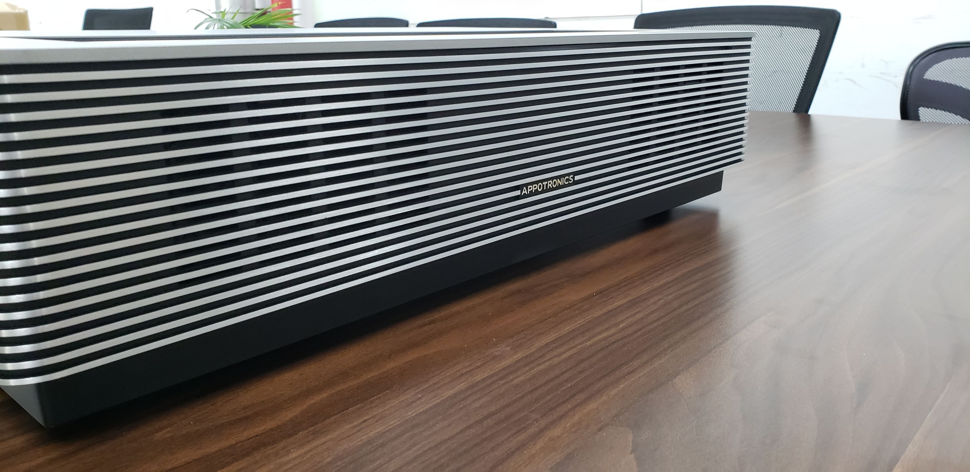 2021 red dot product design award，Projector，Cinema Projector D30，