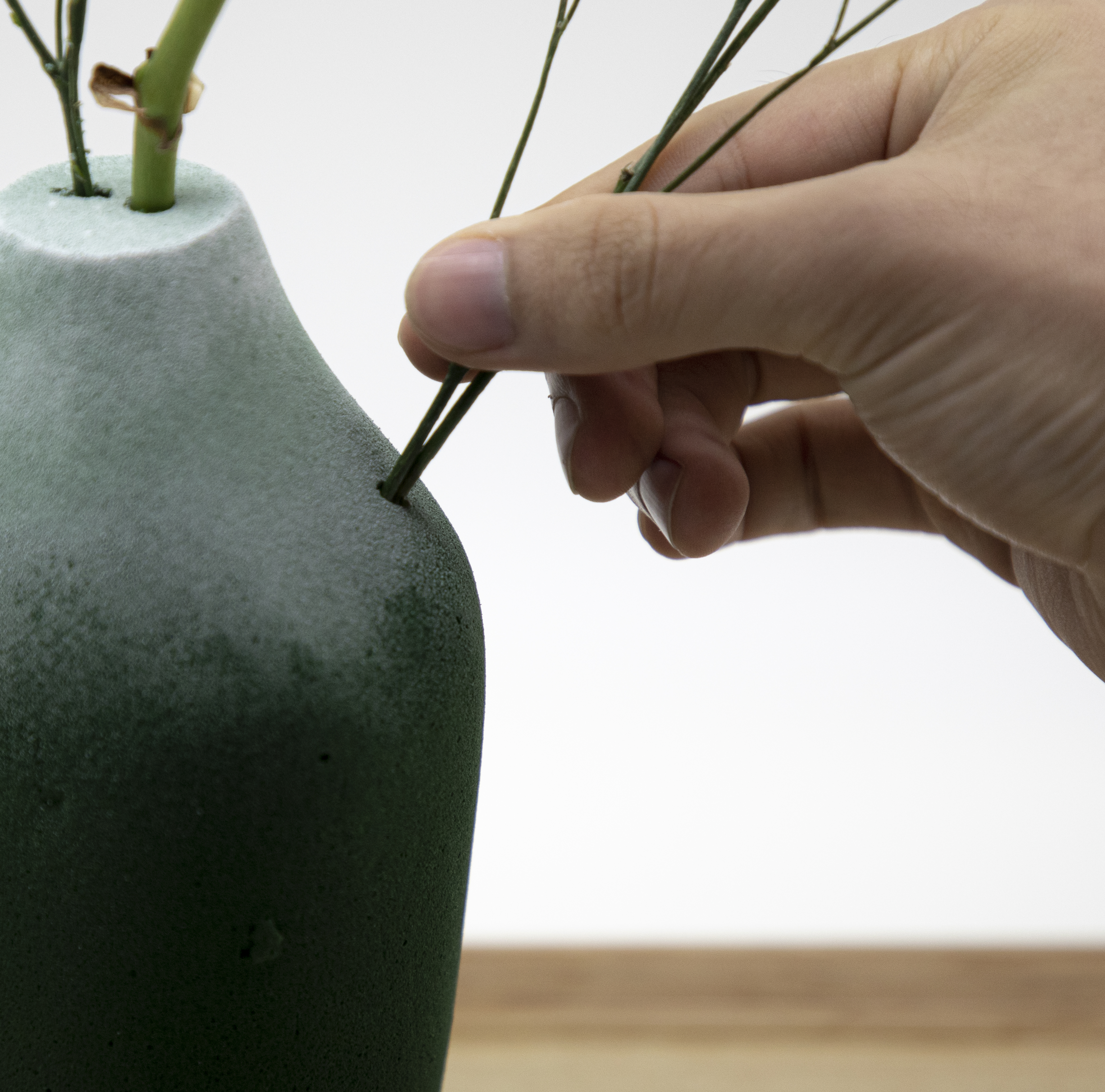 vase，foam，flower arrangement，Material Science，