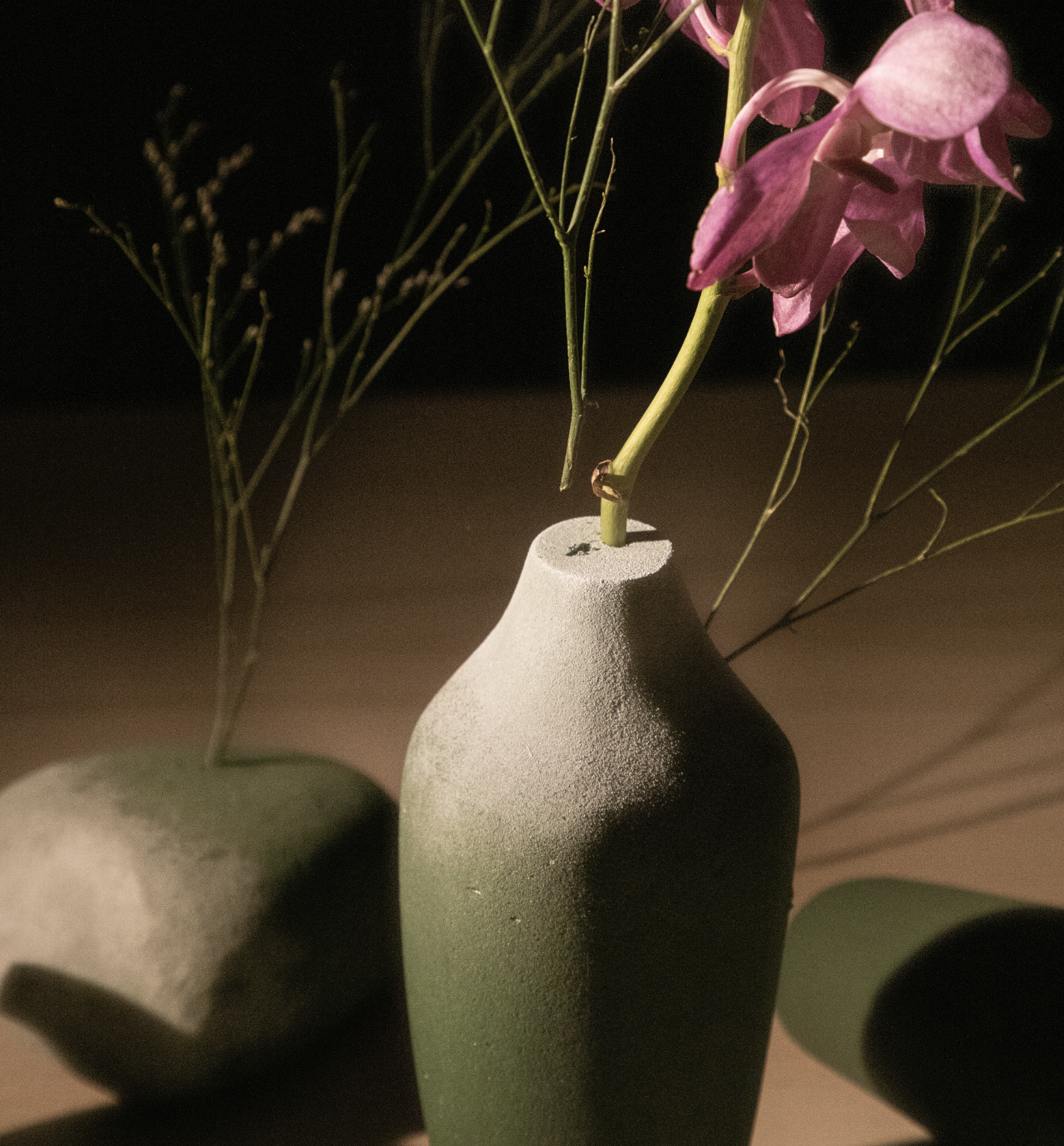 vase，foam，flower arrangement，Material Science，