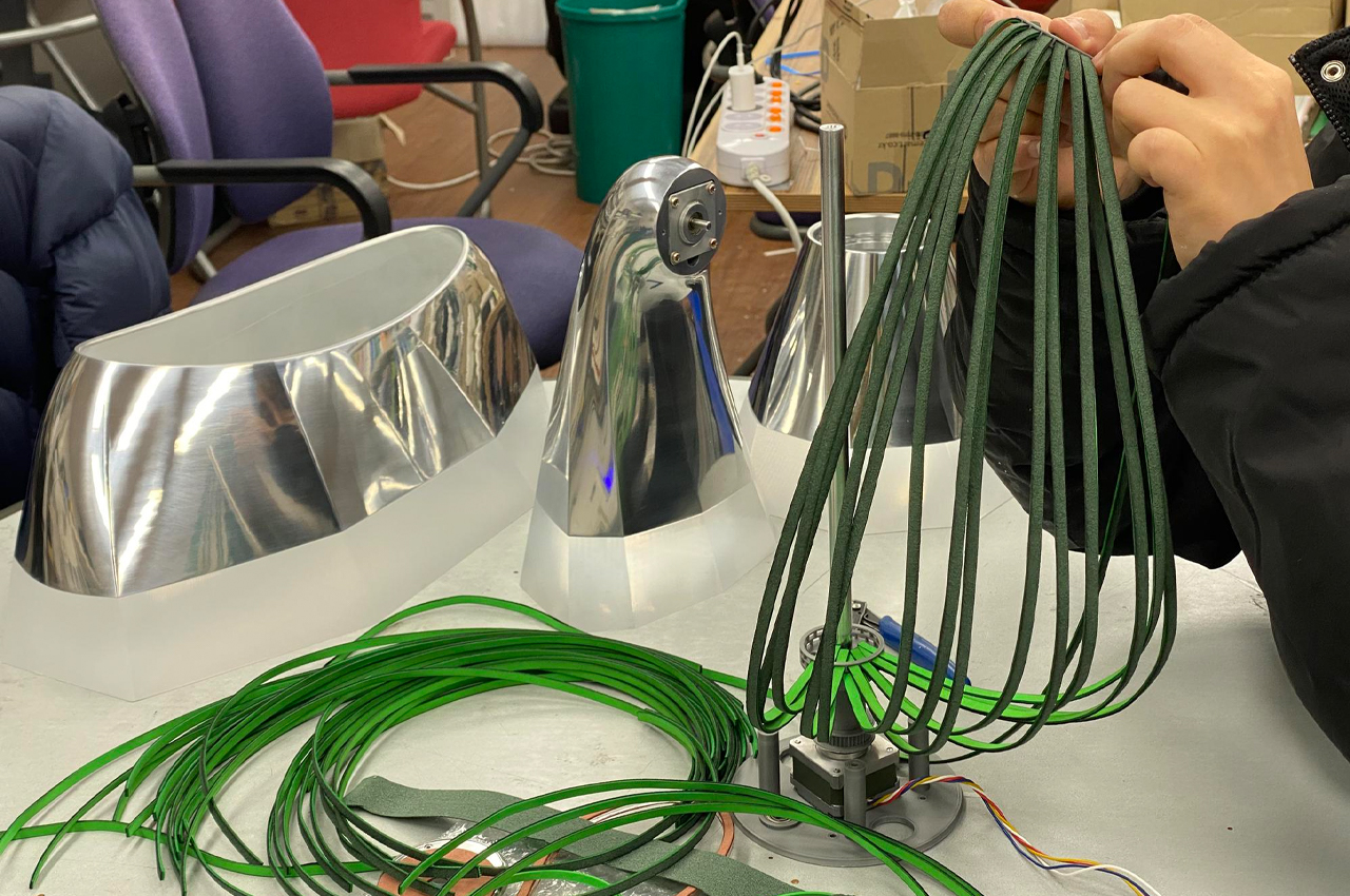 Post plant，interactive，touch，Emotional feedback，