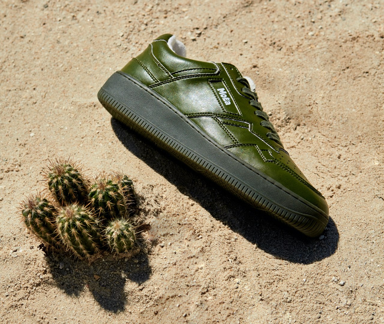 MB，sneakers，shoes，