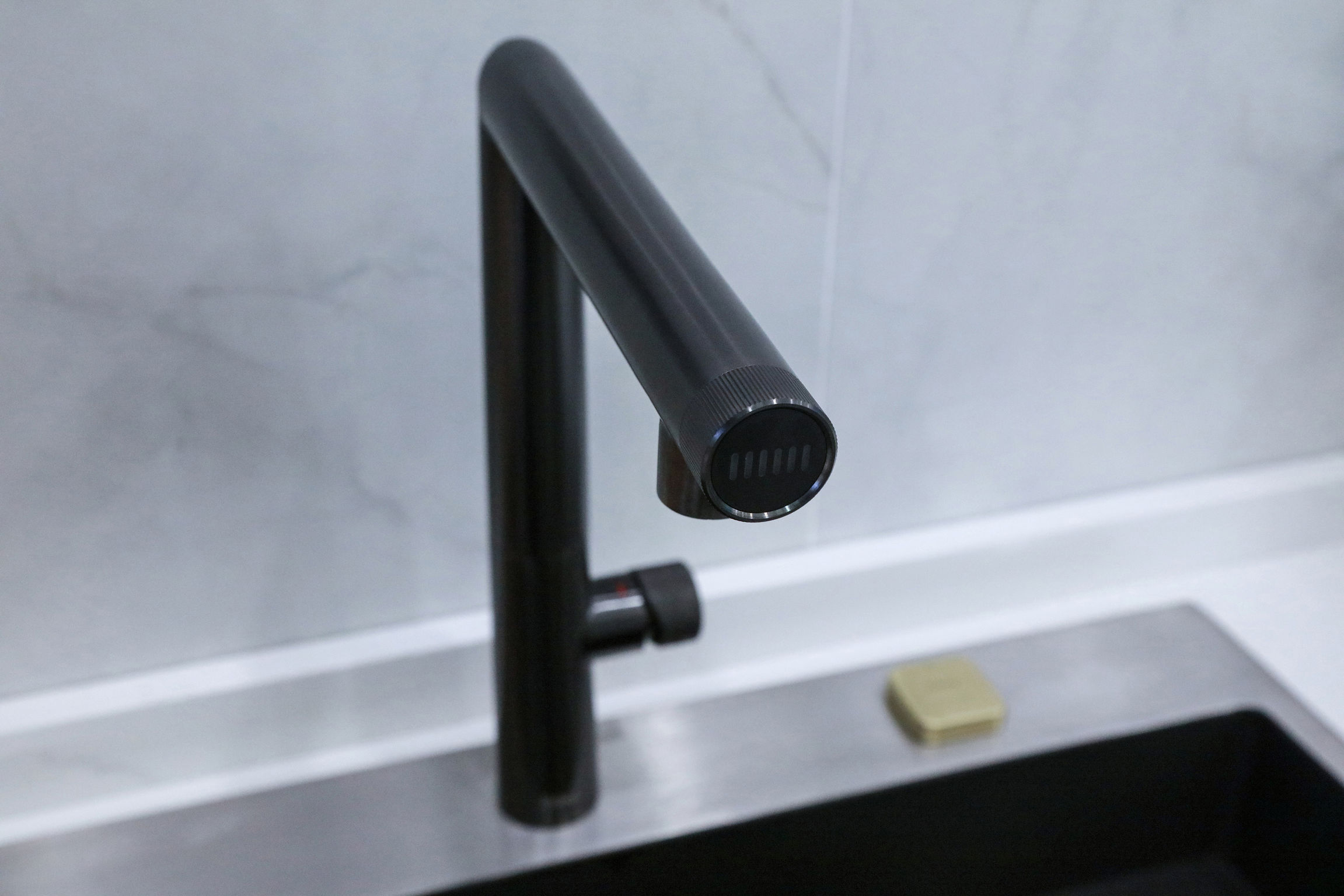 water tap，kitchen，Simplicity，2021 red dot product design award，