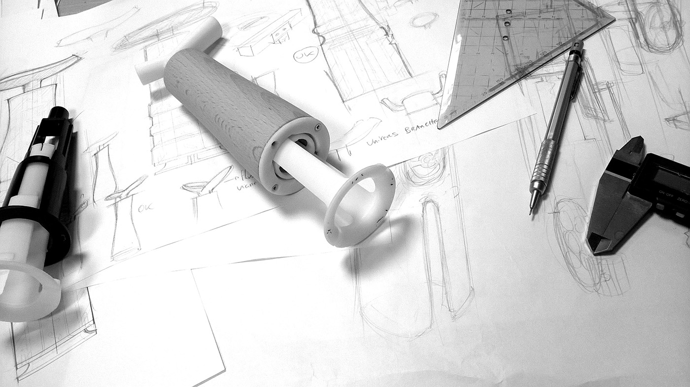 Bottle opener，Pure wood，level of appearance，