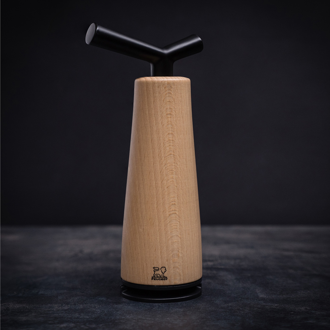 Bottle opener，Pure wood，level of appearance，