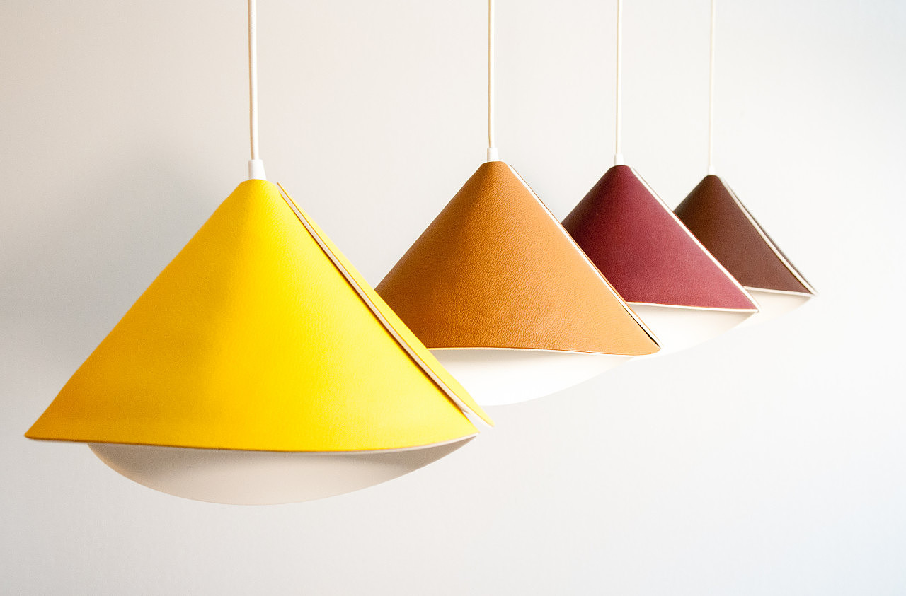 lamps and lanterns，yellow，a chandelier，tulips，Pierre Cabrera，