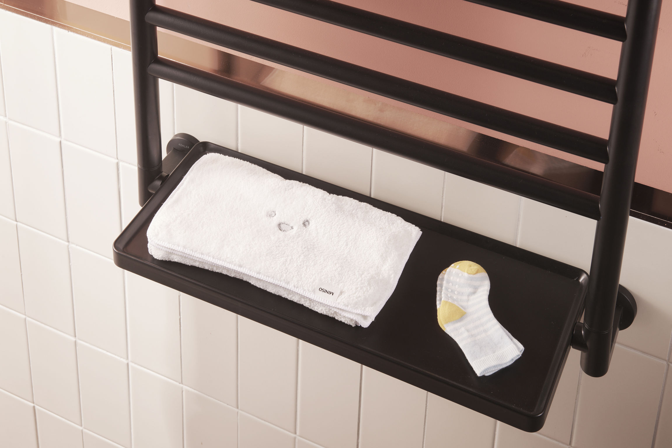 Heater，Wall mounted，Towel rack，Kohler，2021 red dot product design award，