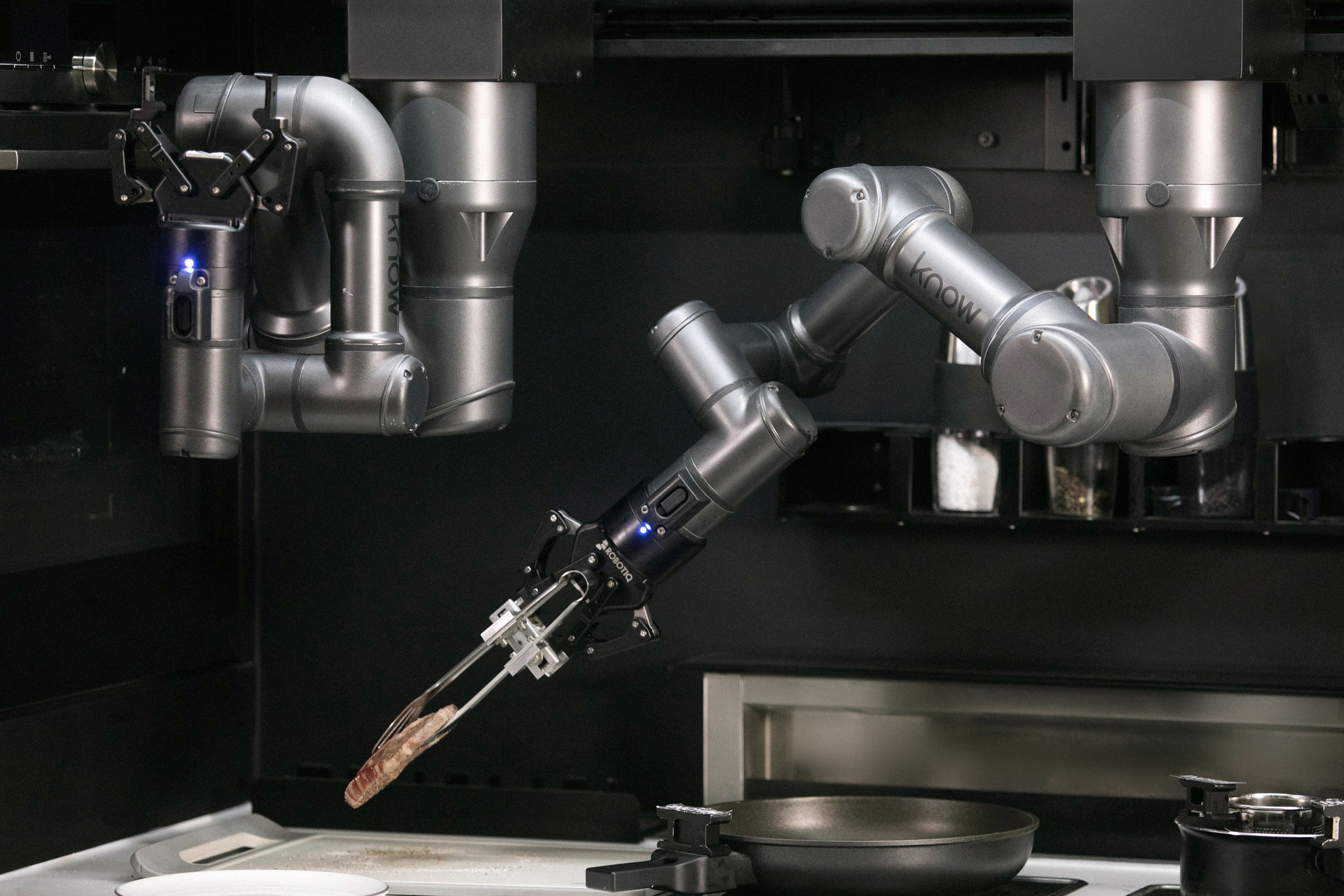 Kitchen system，intelligence，interactive，2021 red dot product design award，