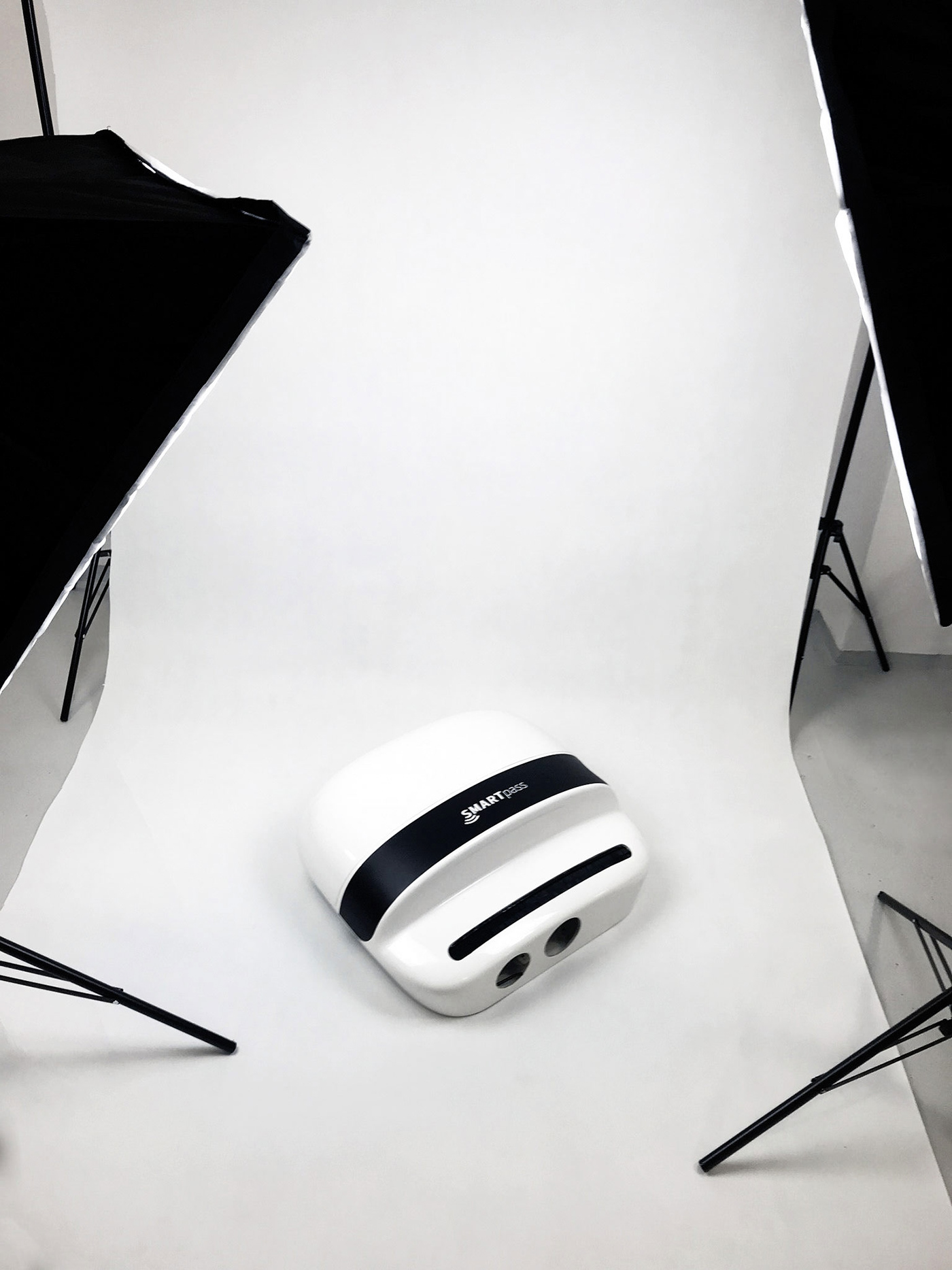 pedestrian crosswalk，pedestrian crossing，intelligence，