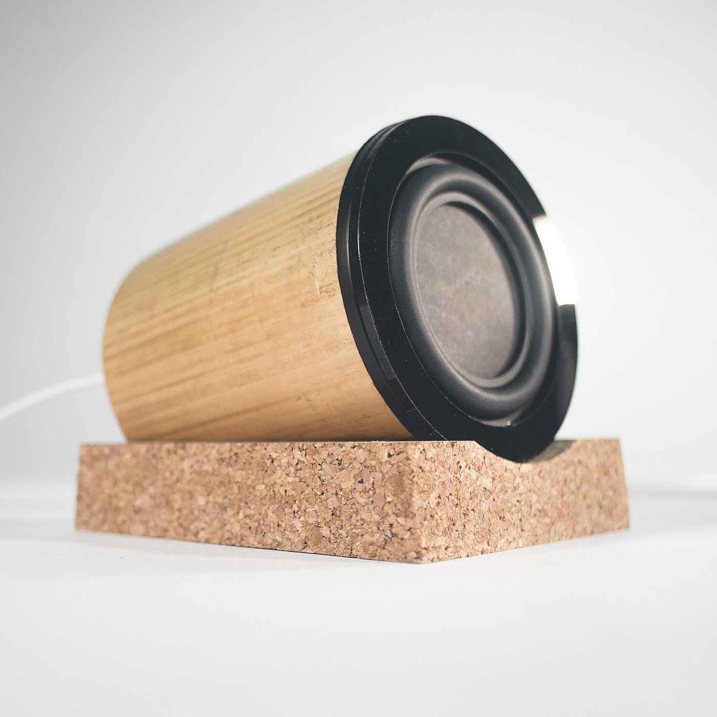 speaker，texture of material，environment protection，green，natural，