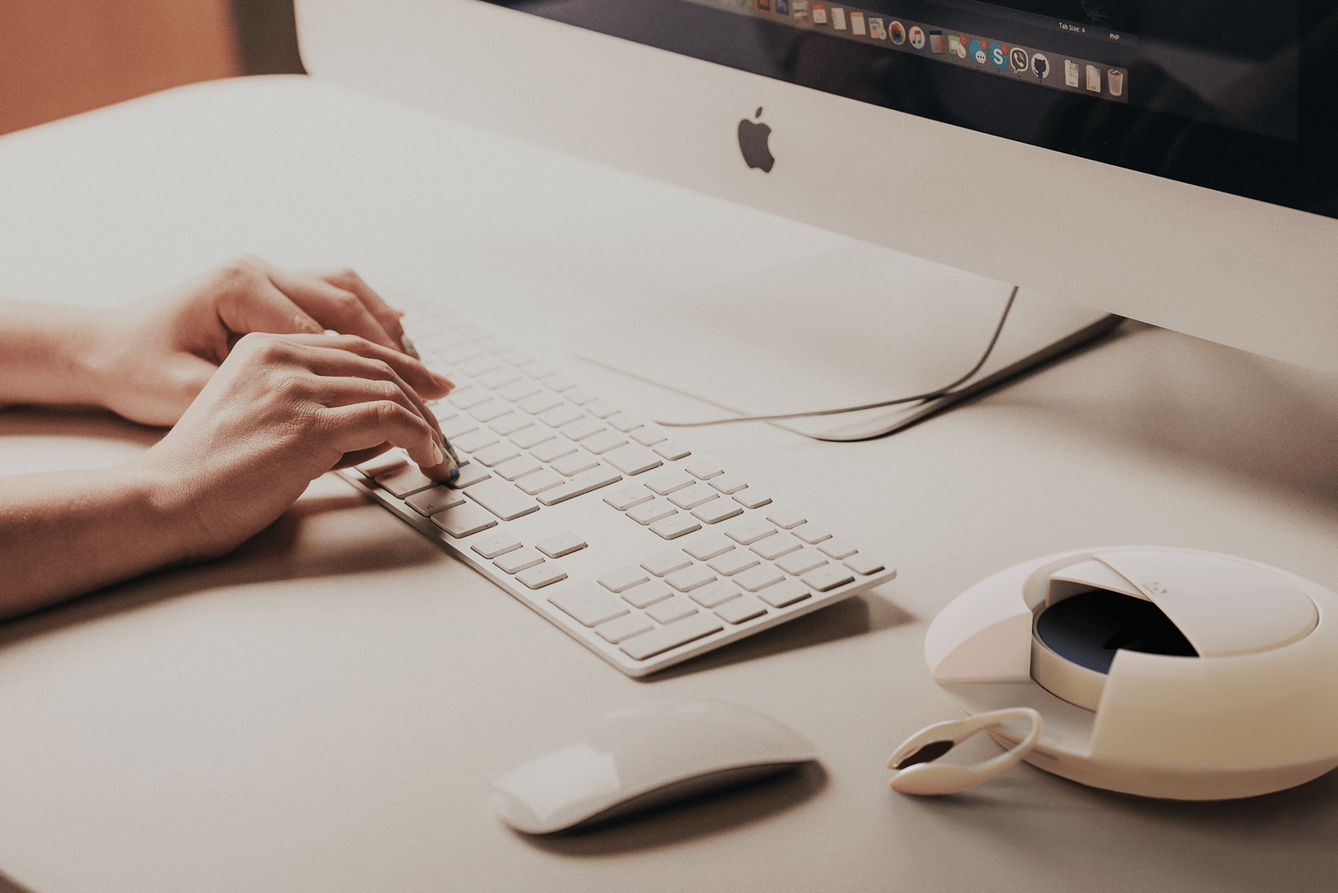 printer，Perfume，white，digitization，